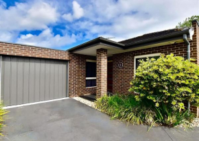 Baroda Abode Cosy Rosebud beach holidays, Rosebud